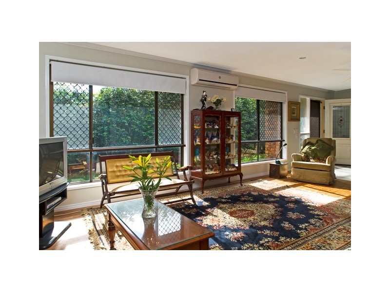2 Lytham Court, Highland Park QLD 4211