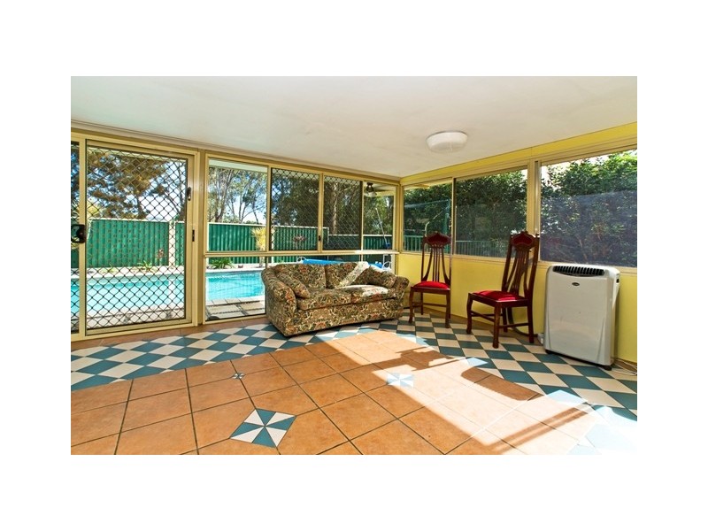 2 Lytham Court, Highland Park QLD 4211