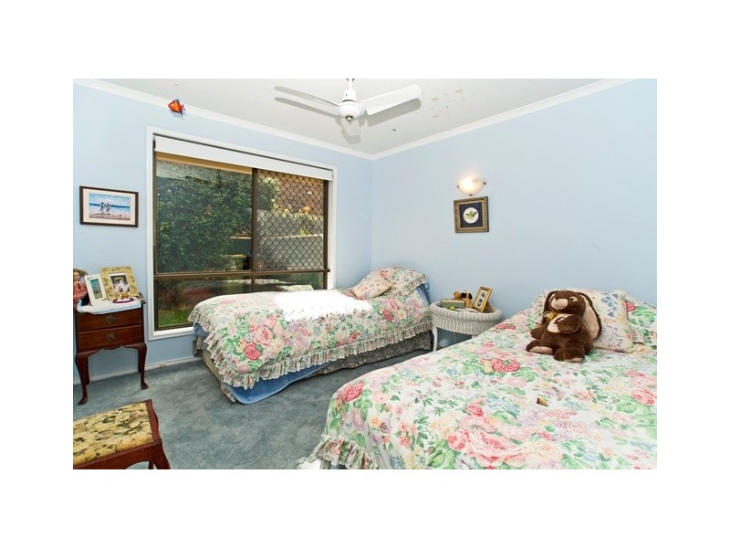 2 Lytham Court, Highland Park QLD 4211