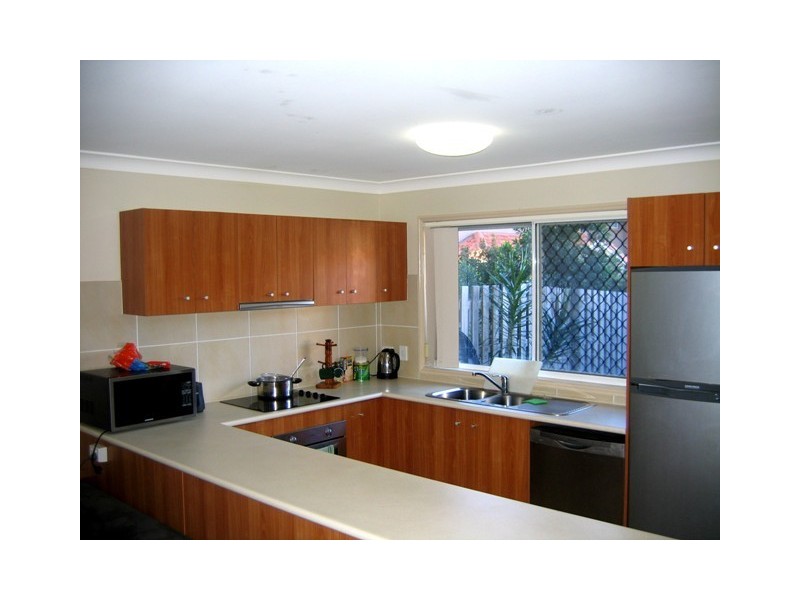 1 Coelia Court, Carrara QLD 4211