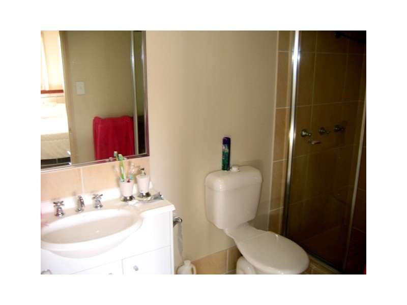 1 Coelia Court, Carrara QLD 4211