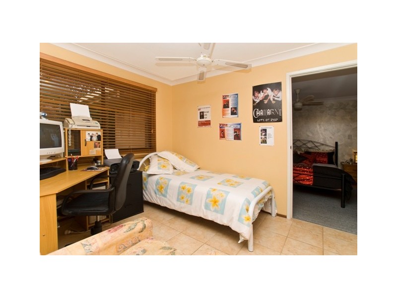 123 Explorers Way, Highland Park QLD 4211