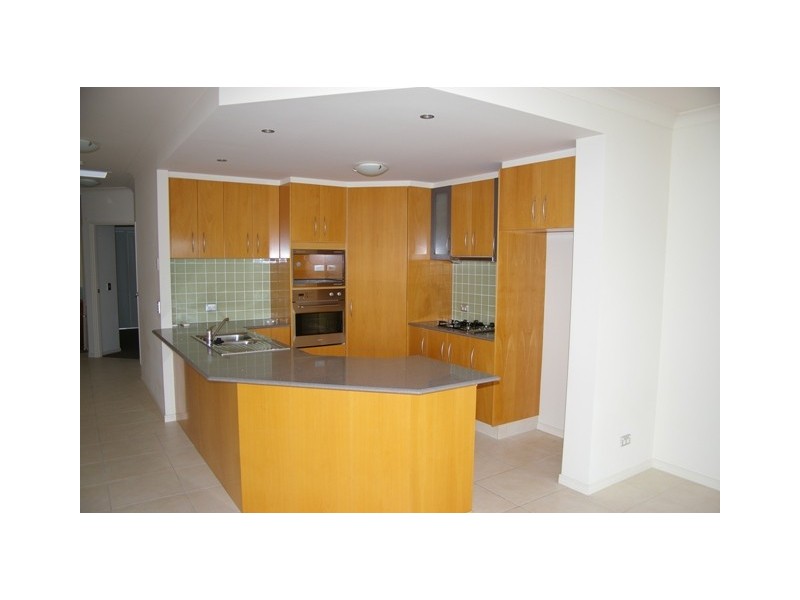 1054/1 The Cove Crescent, Carrara QLD 4211