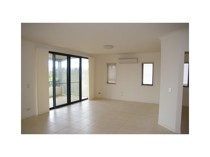 1054/1 The Cove Crescent, Carrara QLD 4211