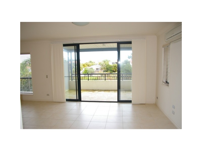 1054/1 The Cove Crescent, Carrara QLD 4211