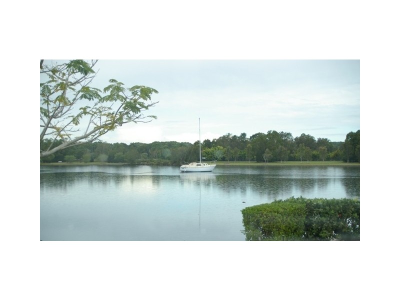 1054/1 The Cove Crescent, Carrara QLD 4211