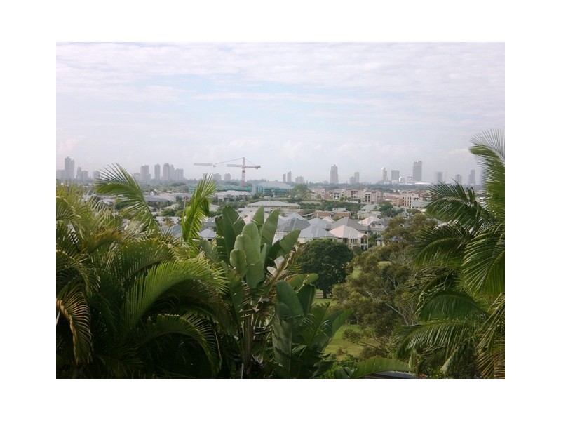 26 Summitt Court, Carrara QLD 4211