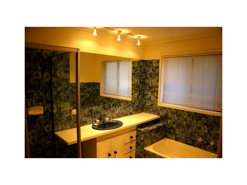 7 Mayjohn Avenue, Carrara QLD 4211