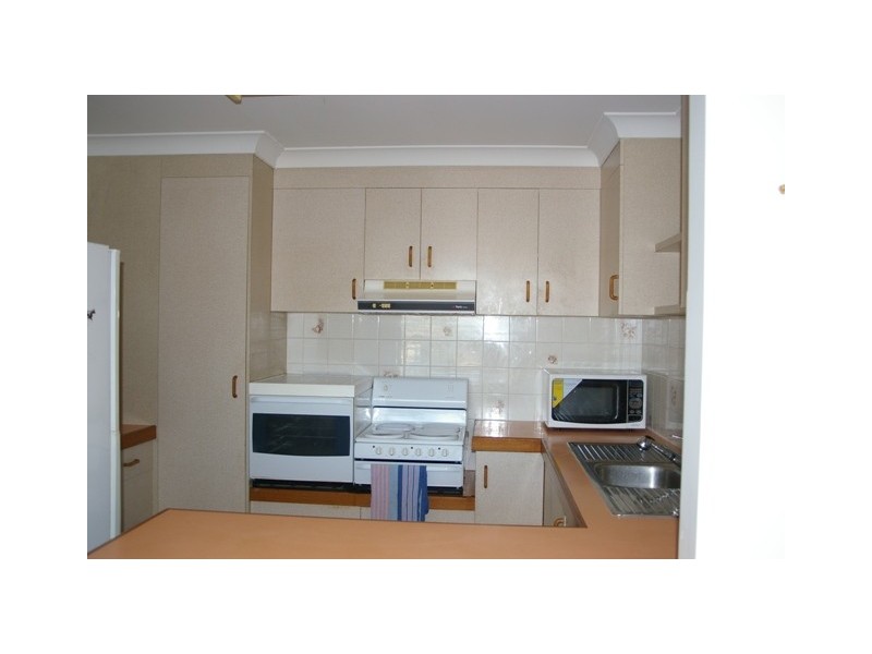 2 Solomon Court, Carrara QLD 4211