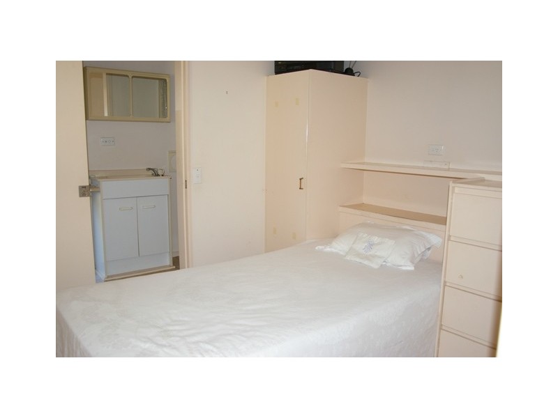 2 Solomon Court, Carrara QLD 4211