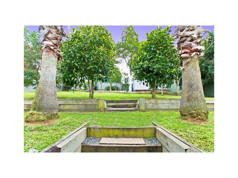 10 Plateau Crescent, Carrara QLD 4211