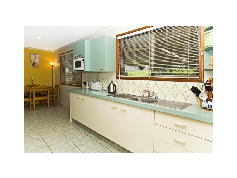 10 Plateau Crescent, Carrara QLD 4211