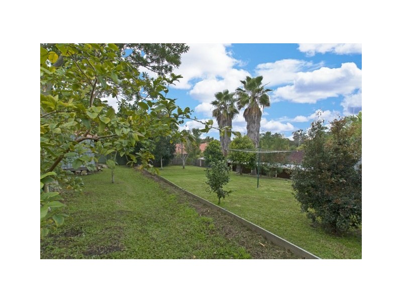 10 Plateau Crescent, Carrara QLD 4211