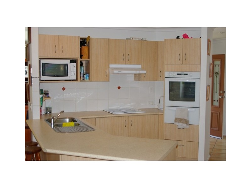 14 Fanning Court, Pacific Pines QLD 4211