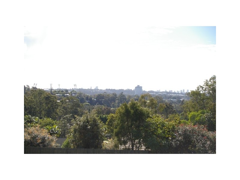 20 Murev Way, Carrara QLD 4211