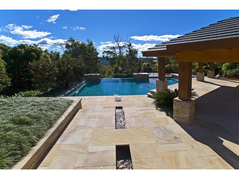 24/2 Ridgeline Way, Highland Park QLD 4211