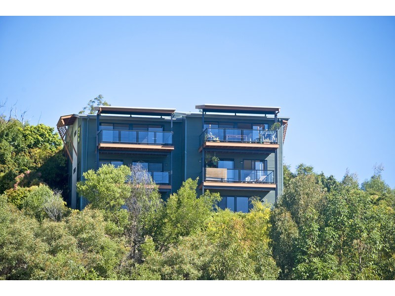 15/2 Ridgeline Way, Highland Park QLD 4211
