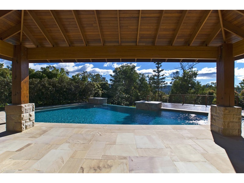 15/2 Ridgeline Way, Highland Park QLD 4211