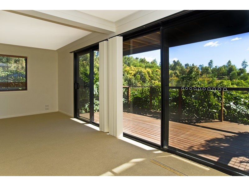 16/2 Ridgeline Way, Highland Park QLD 4211