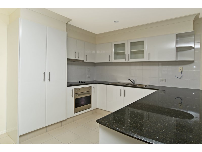 23/2 Ridgeline Way, Highland Park QLD 4211