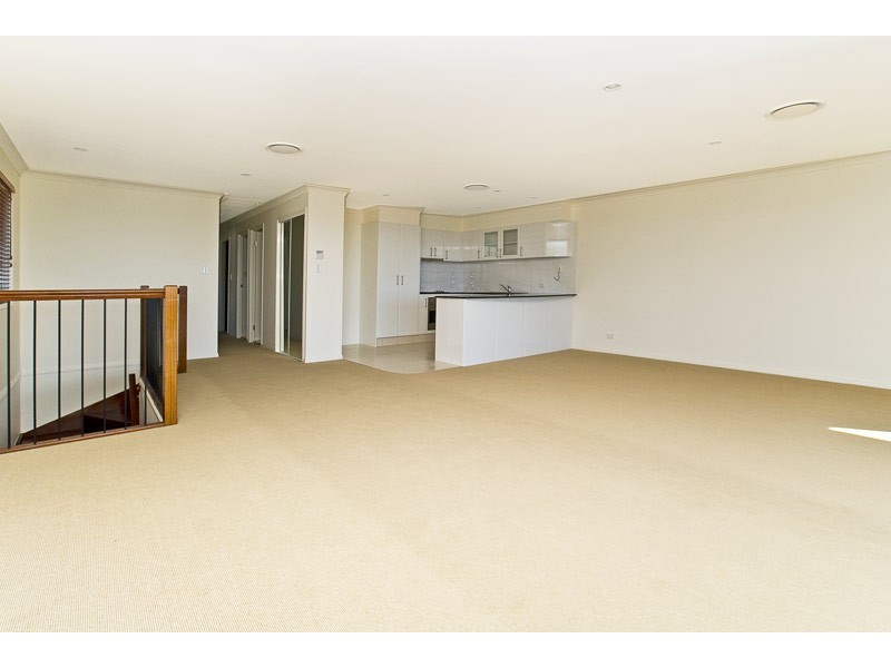 23/2 Ridgeline Way, Highland Park QLD 4211