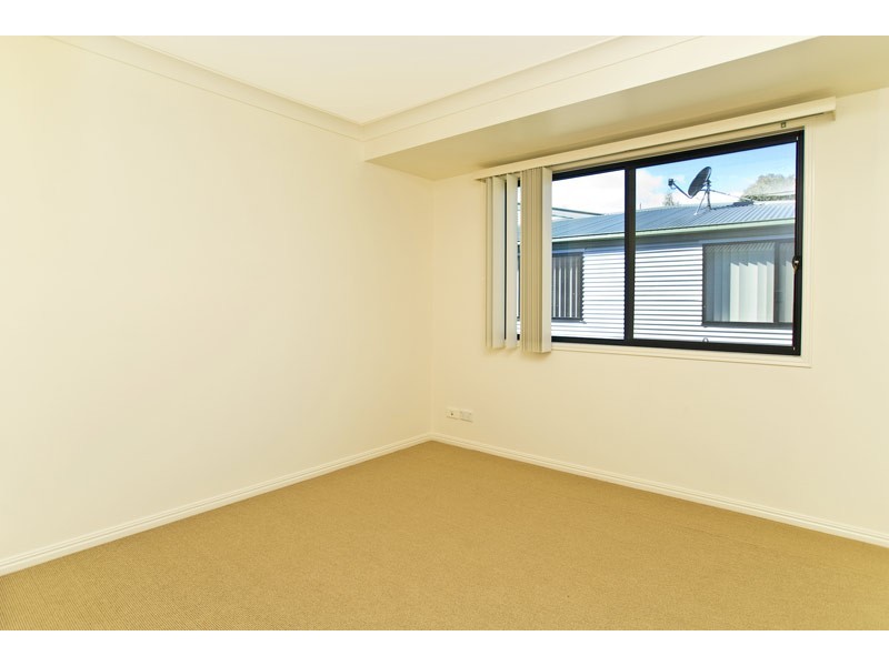 23/2 Ridgeline Way, Highland Park QLD 4211
