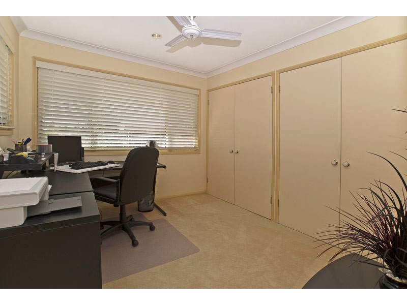 9 Elsemore Court, Carrara QLD 4211