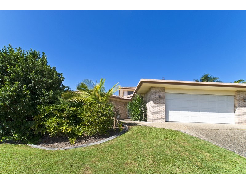 9 Elsemore Court, Carrara QLD 4211