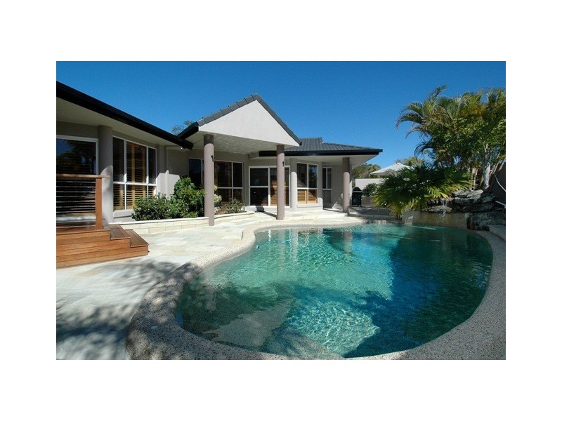 6 Colombo Court, Carrara QLD 4211