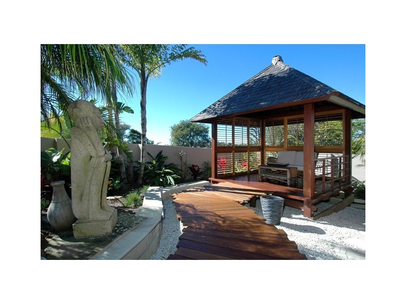 6 Colombo Court, Carrara QLD 4211