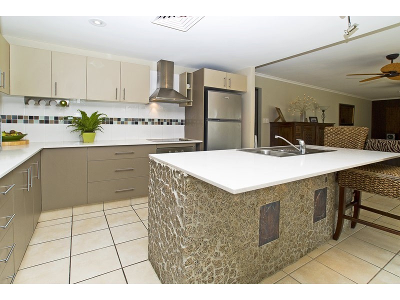 39 Strawberry Road, Mudgeeraba QLD 4213