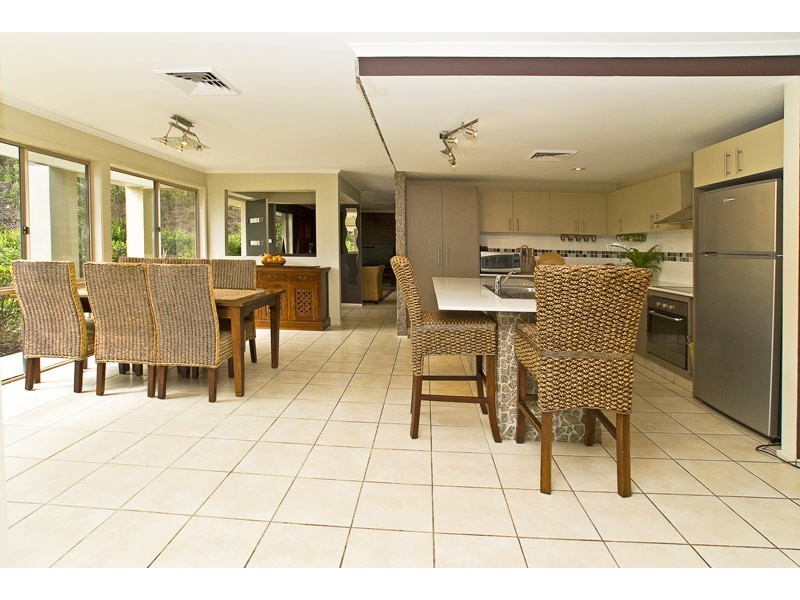 39 Strawberry Road, Mudgeeraba QLD 4213