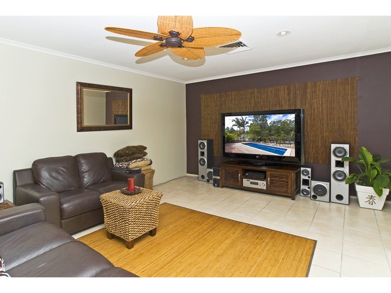 39 Strawberry Road, Mudgeeraba QLD 4213