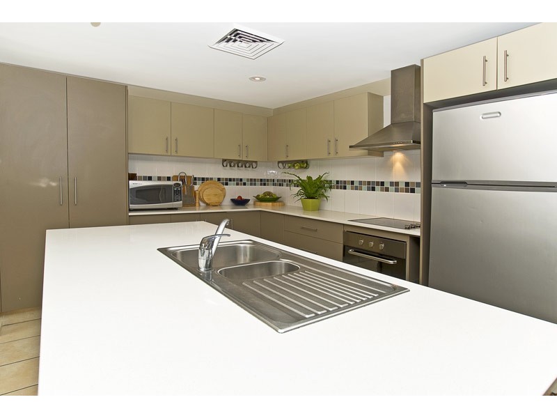 39 Strawberry Road, Mudgeeraba QLD 4213