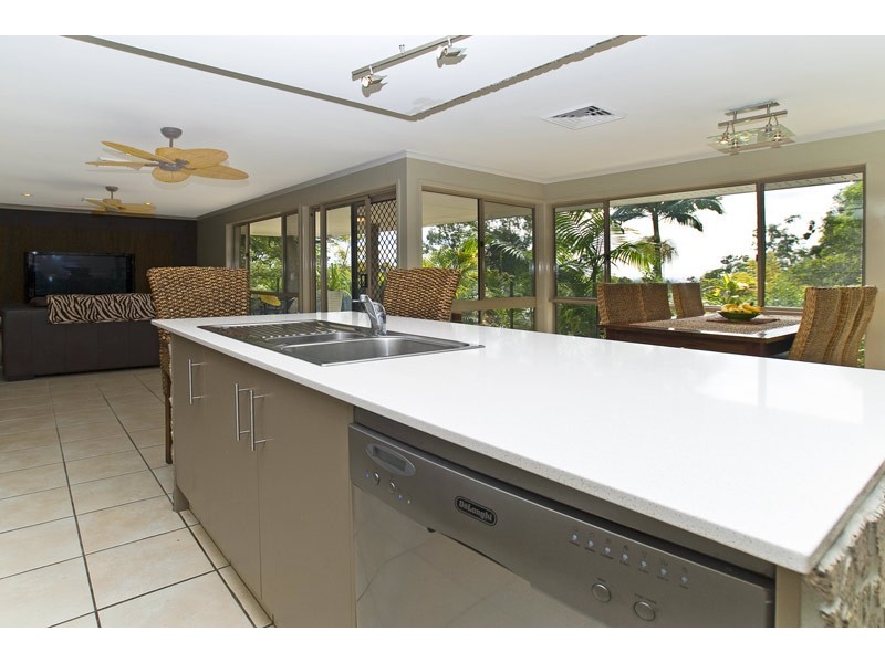 39 Strawberry Road, Mudgeeraba QLD 4213