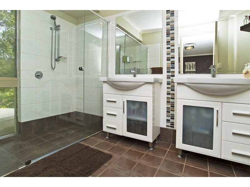 39 Strawberry Road, Mudgeeraba QLD 4213