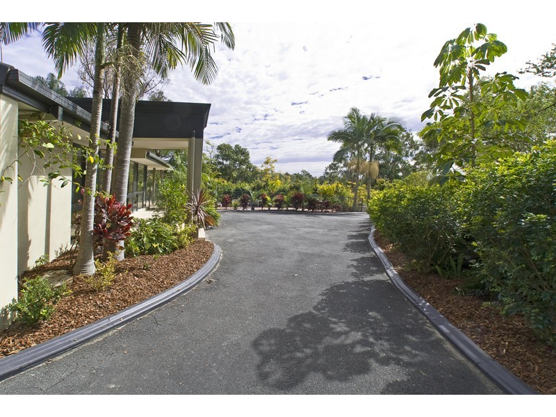 39 Strawberry Road, Mudgeeraba QLD 4213