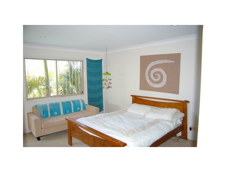 10 Paddington Drive, Carrara QLD 4211