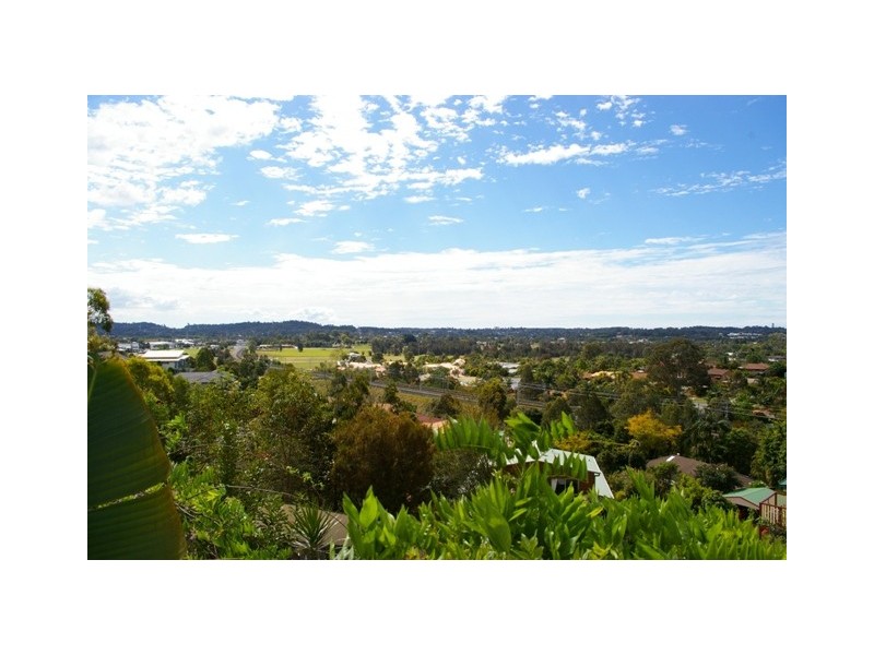 10 Paddington Drive, Carrara QLD 4211