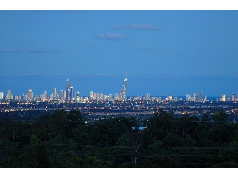 261 San Fernando Drive, Worongary QLD 4213