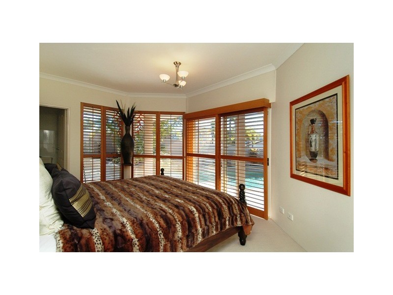 6 Colombo Court, Carrara QLD 4211