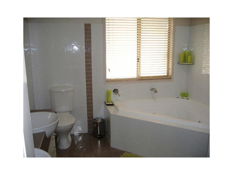 4 Conadilly Court, Carrara QLD 4211