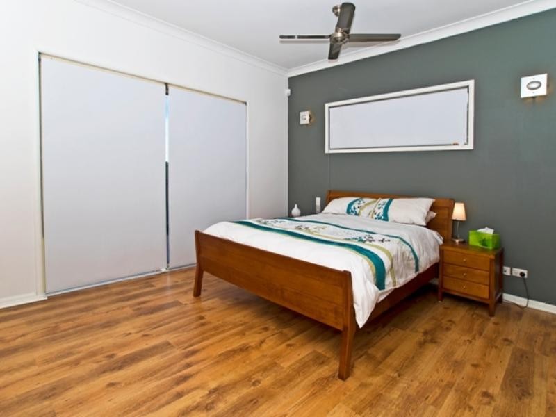 25 Bradstone Road, Carrara QLD 4211