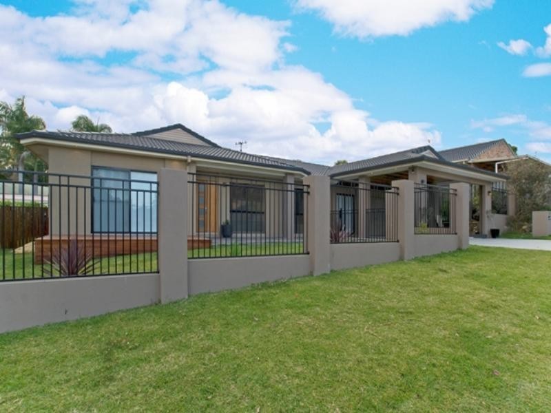 25 Bradstone Road, Carrara QLD 4211