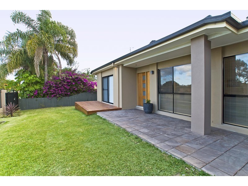 25 Bradstone Road, Carrara QLD 4211