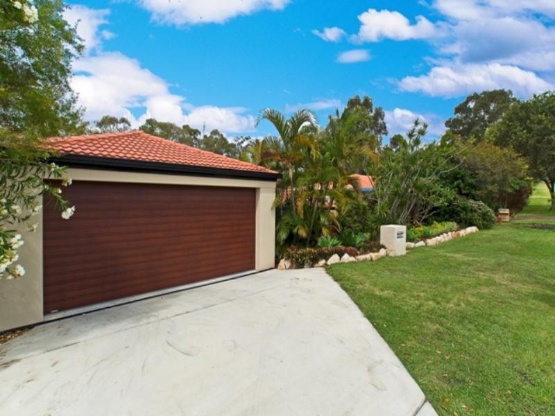 6 Cambridge Court, Carrara QLD 4211