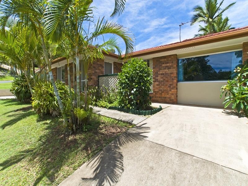 3 Amethyst Court, Carrara QLD 4211
