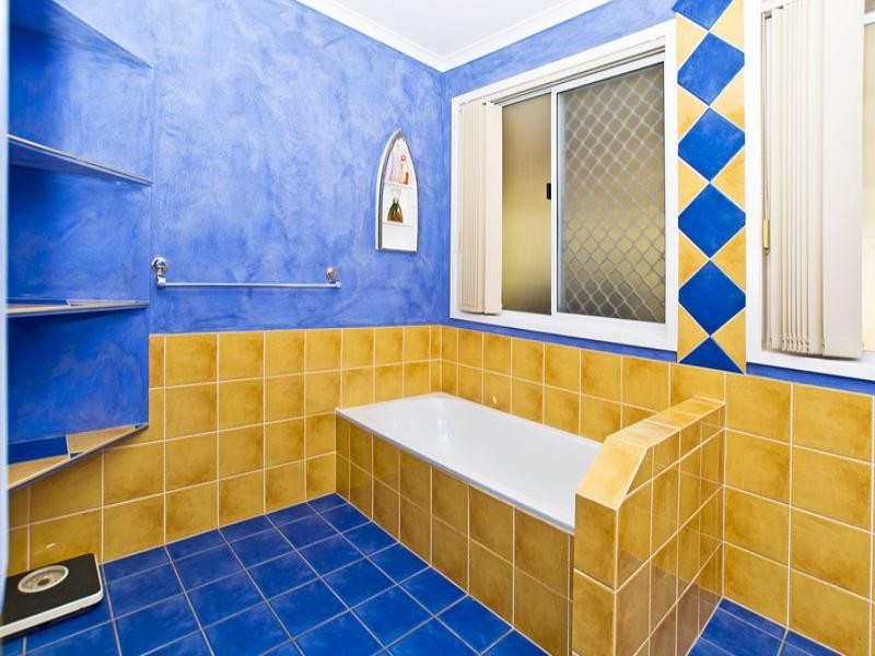 3 Amethyst Court, Carrara QLD 4211