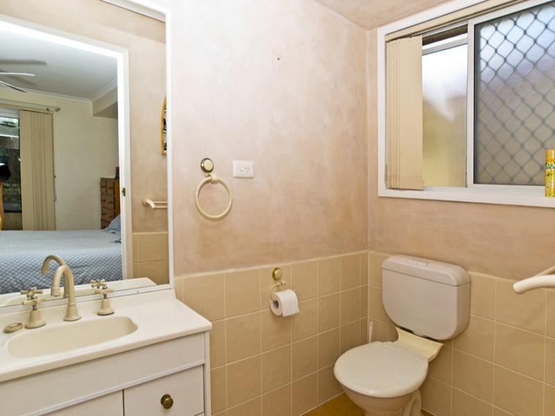 3 Amethyst Court, Carrara QLD 4211