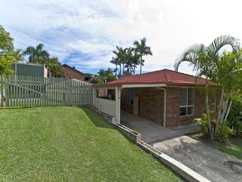3 Amethyst Court, Carrara QLD 4211
